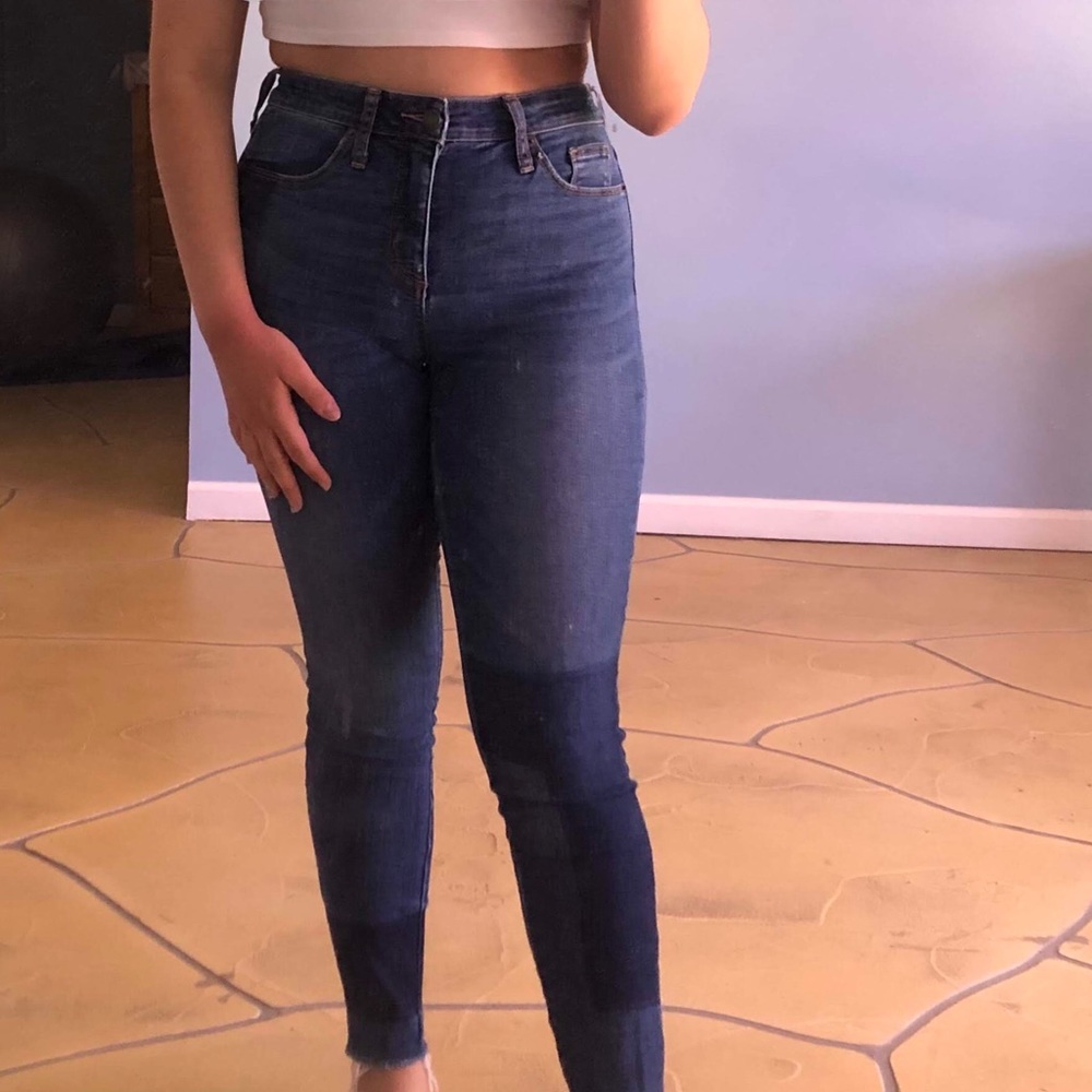 Universal Thread Jeans